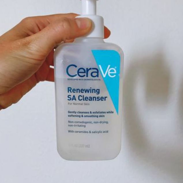 Sữa rửa mặt CeraVe Renewing SA Cleanser